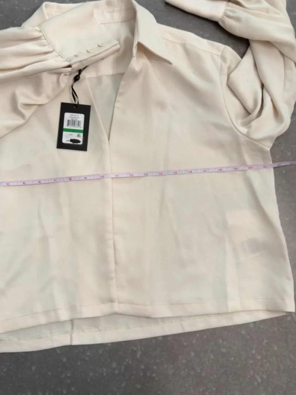 DKNY Ivory Long Sleeve Blouse – Size Large (NWT) - Picture 13 of 16